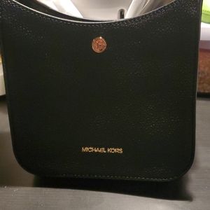 Michael kors messanger bag  sold out black pebble leather boxed